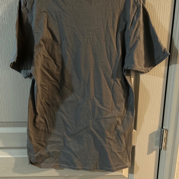 Netflix Stranger Things Eddie Munson Men Rock T-Shirt Size Small - Picture 3 of 3